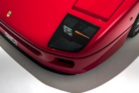 Mindig jó befektetés a Ferrari F40 15