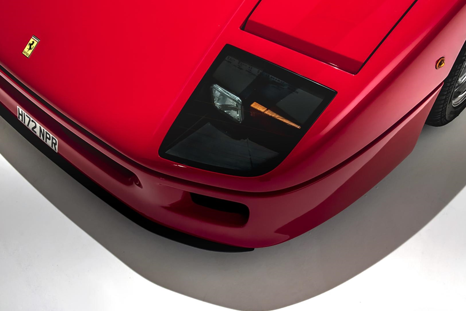 Mindig jó befektetés a Ferrari F40 8