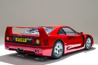 Mindig jó befektetés a Ferrari F40 11