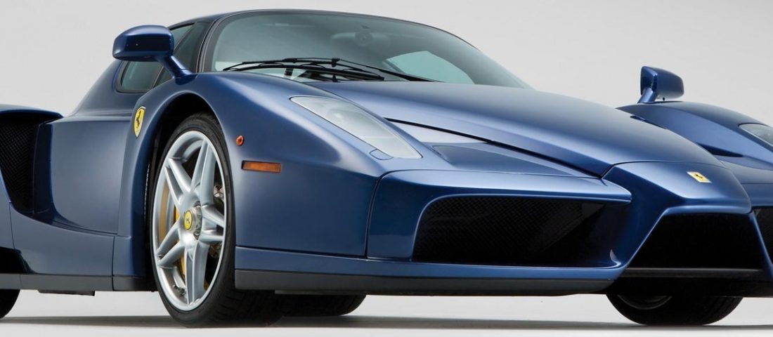 Kinek kell piros Ferrari Enzo, ha vehet kéket is?