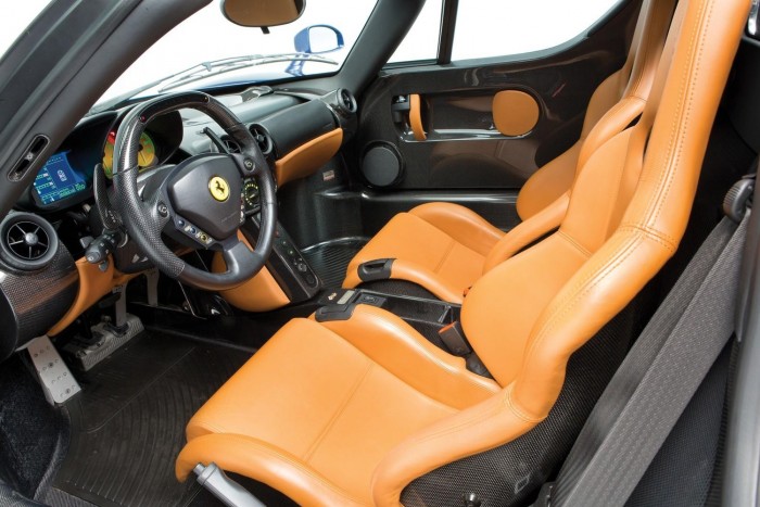 Kinek kell piros Ferrari Enzo, ha vehet kéket is? 6