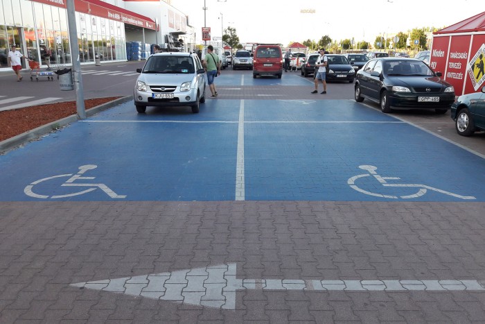 Profin, vagy prosztó módon parkolsz? Most megtudhatod 3