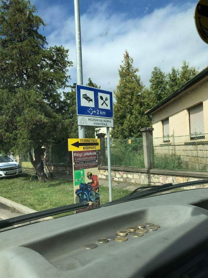 Ahogy ez a rendőr traffizott Szerencsen, attól sírni támad kedvünk 1 Ahogy ez a rendőr traffizott Szerencsen, attól sírni támad kedvünk 1