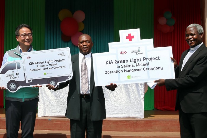 Na, mit épít Afrikában a Kia? 1 | Vezess Na, mit épít Afrikában a Kia? 1