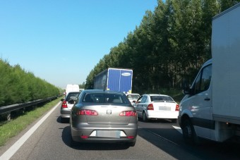 Tömegkarambol az M3-as autópályán