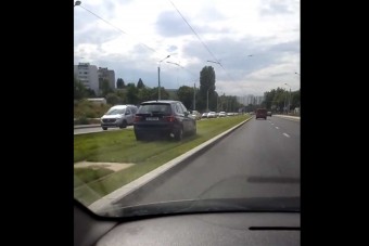 Villamosnak hitte magát a bukaresti BMW