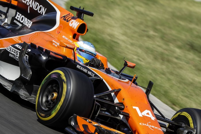 Hivatalos: szakított a Hondával, Renault-ra vált a McLaren