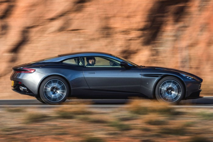 Életveszélyes kuplunghibák az Aston Martinokban 9 Életveszélyes kuplunghibák az Aston Martinokban 9