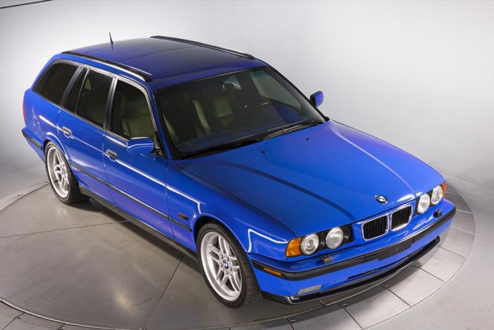 Kettő van ebből a BMW-ből, az egyik eladó