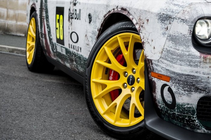 Nincs ma menőbb a retrós gúnyába húzott Hellcatnél 7