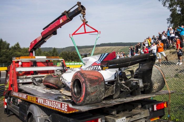 F1: Massa nem rosszullét miatt ment falnak 1 | Vezess F1: Massa nem rosszullét miatt ment falnak 1