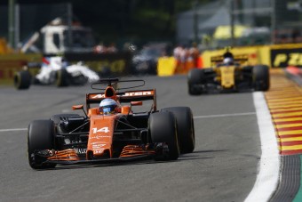 F1: Alonsót büntetni kellett volna!