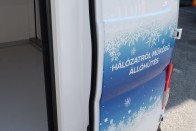 Guruló hűtőszekrényt tessék: Nissan NV 200 Fridge 49