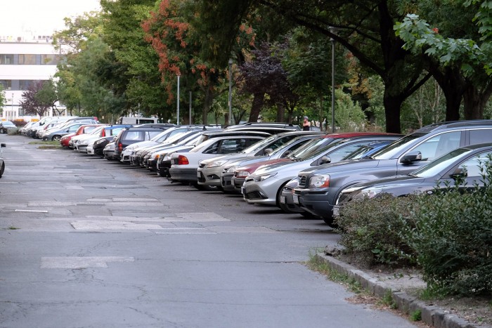 Profin, vagy prosztó módon parkolsz? Most megtudhatod 1