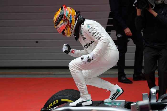 F1: Hamilton belép a 200-as klubba