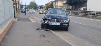 Balesetezhetett Putyin kíséretének egyik autója