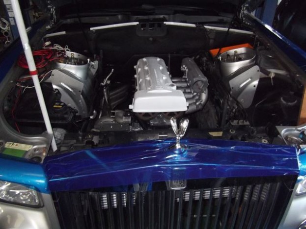 Te jó ég, mit műveltek ezzel a Rolls-Royce-szal? 1