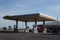 Miért ilyen drága a benzin a Balatonnál és az M7-esen? 36