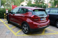 Nem az ára miatt elérhetetlen a jövő Opelje 54