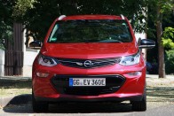 Nem az ára miatt elérhetetlen a jövő Opelje 52