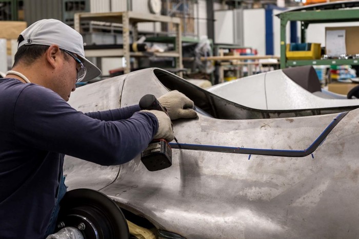 Elképesztően szép a múltba kacsintó Infiniti koncepció 7