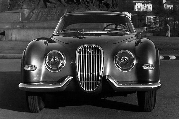 Felújították a világ legritkább Jaguarját 4