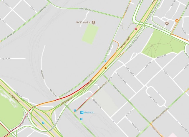Kerüld az M3-bevezetőt: baleset, nagy dugó