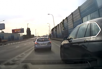 Két apró, de rendkívül bosszantó autós tahóság, közös gyökérrel