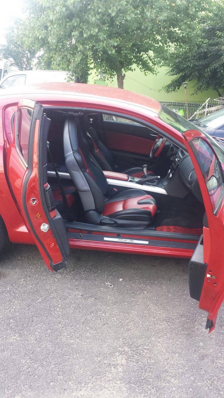 Meglepődsz majd, ha meglátod ennek a Mazda RX-8-nak a motorját 2