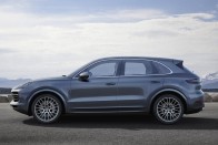 Még Porschébb lett a Cayenne 29