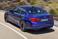 Összkerékhajtással debütált az új BMW M5 37