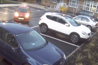 A nő, akinek igazi büntetés a parkolás