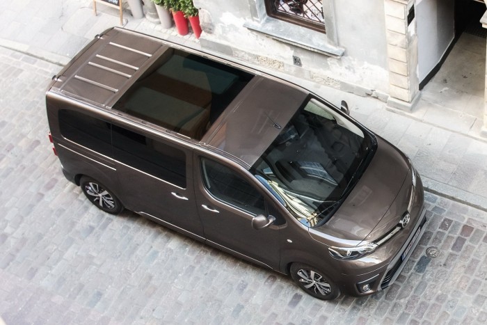 Életveszélyes kuplunghibák az Aston Martinokban 3 Életveszélyes kuplunghibák az Aston Martinokban 3