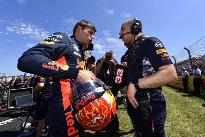 F1: A Red Bull tudja, hogy tartsák meg Verstappent