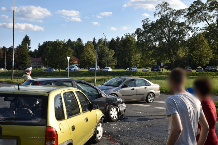 Ez a magyar hölgy elég furcsán reagált a rendőri irányításra