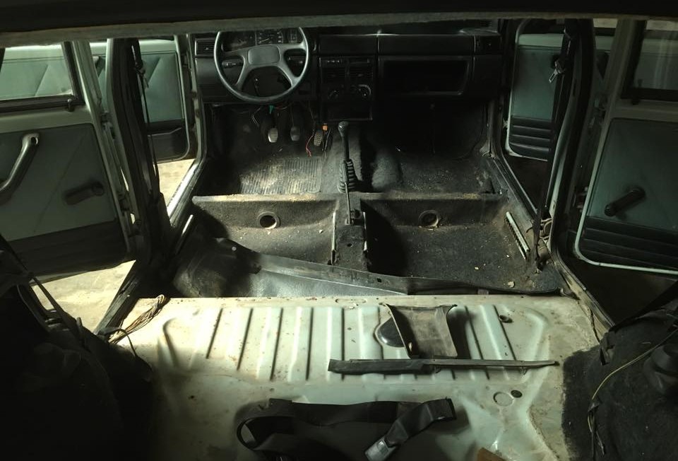 Vakolattal lakatoltak egy szétrohadt Fiatot Észak-Magyarországon 1