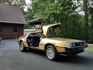 24 karátos arany borítja, még se kell senkinek a különc Delorean
