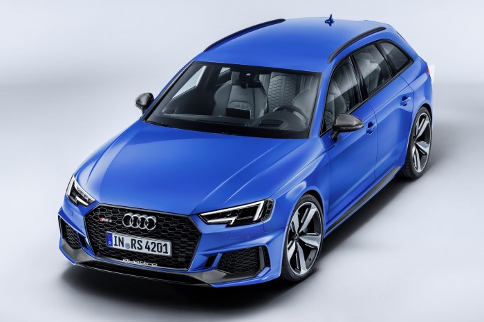 Az Audi RS 4 Avant 700 másodpercben (frissítve)