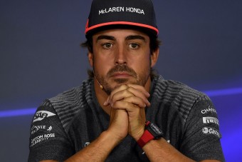 F1: Alonso igazi bajkeverő 