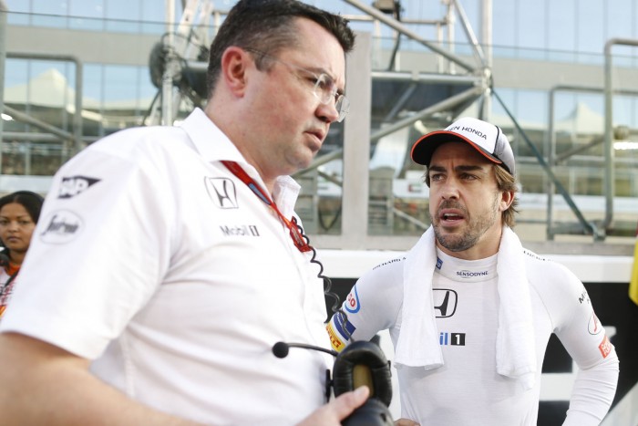 McLaren: Alonso maradni akar