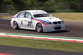 Meglepő motor került ebbe a 3-as BMW-be