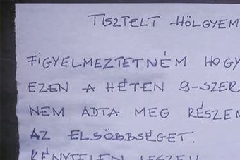 Ez a női autós tartja rettegésben Gábort, üzenet landolt a szélvédőn