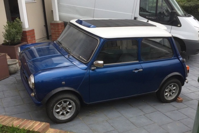 Csúnyán elbántak ezzel a Minivel