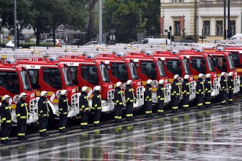Magyar tűzoltóautókat kaptak a katasztrófavédők