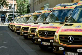 A magyar mentősök fontos intelemmel üzentek az autósoknak