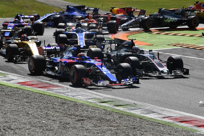 F1: Ennyi pénzre korlátoznák a csapatok költéseit