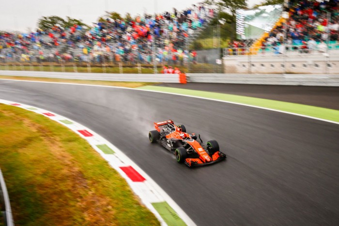 F1: Hamilton rekordot döntött a három és fél órás időmérőn 6