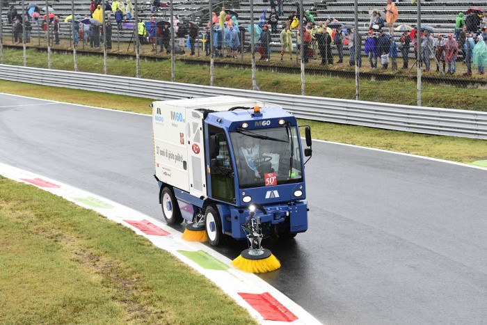 F1: Hamilton rekordot döntött a három és fél órás időmérőn 2