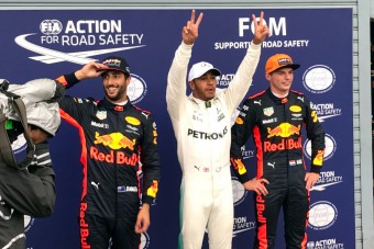 F1: Hamilton tésztával ünnepli rekorddöntését