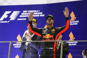 F1: Csoda, hogy Ricciardo célba ért